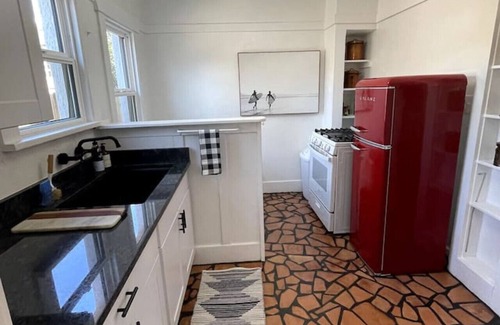 Tucson Apartment | 109 Park (Jill Reilly)