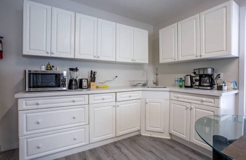 Trenton House | 10Beds! By BATAWA SKI HILL! [40% DISCOUNT] Two Riverside Homesn