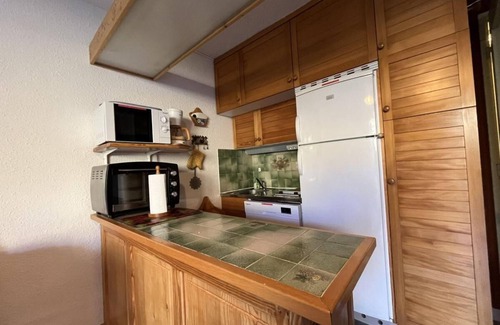 Le Super-Sauze Apartment | 10m from ski slopes, 2nd floor, terrace, tv, 28m², Sauze - Super Sauze