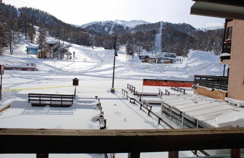 Risoul Apartment | 10m from ski slopes, 1st floor, balcony, tv, ski locker, 23m², Risoul