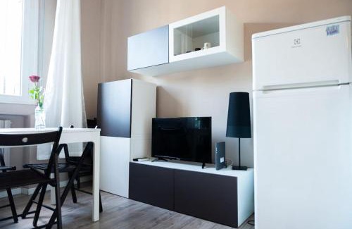 Precotto Apartment | [10min to Downtown] Bright and Stylish apartment