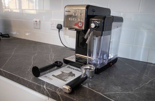 Kidlington House | 10min to Oxford - 3 Bedrooms - Sleeps 7 - Pets Ok