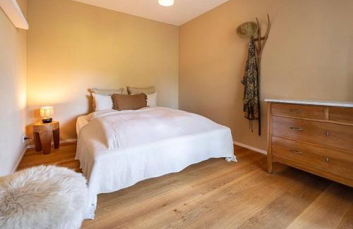 Trin Apartment | 10min zu den Bergbahnen Tiefgarage & Wifi inkl. Bergsicht & Ruhe