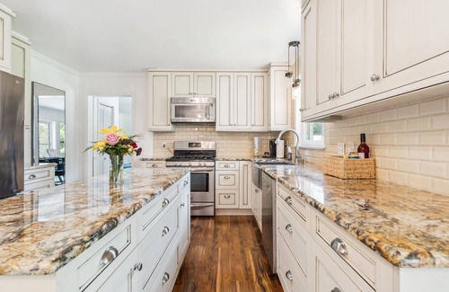 Toddville Road House | 10mins to downtown Ranch living on 1/2 acre