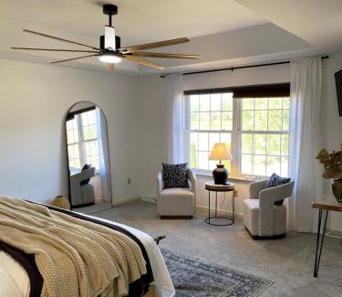 Millerton House | 11-Acre Retreat I Firepit, Pickleball and Nature