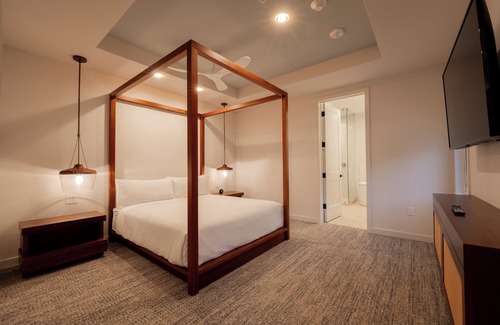 Lake Buena Vista Resort | 11 Bedroom, 13 Bathroom Entire House in Orlando, FL near Disney!