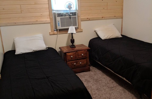 Dawson Cabin | 11 bedroom Western Mn Family Fun Lodge with Sand Volleyball court - Sleeps 20+