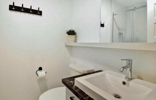 Stoneham Ski Chalet | 11 Chemin des Cascades