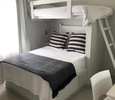 Illovo Beach Apartment | #11 Illovo Beach Club
