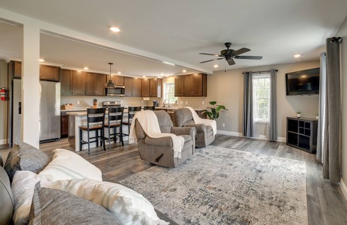 Racine House | 11 Mi to McConnells Mill: Home Near Ellwood City
