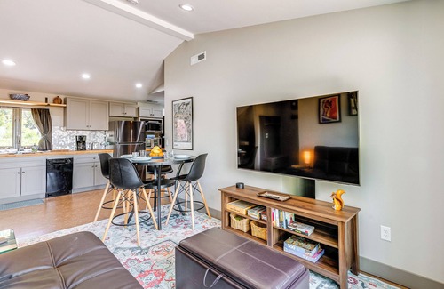 Cottonwood Heights Apartment | 11 Mi to Snowbird Resort: Mtn-View Apt w/Hot Tub