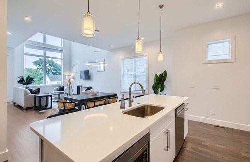 Berry Hill House | 11- Modern Retreat - The Music City Collection