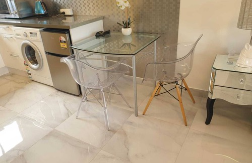 Mount Albert Apartment | 11 of 43 woodward road mount albert