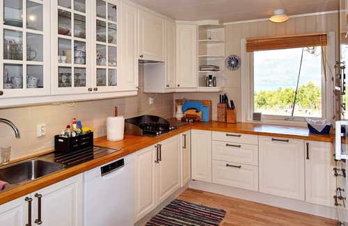 Sortland House | 11 person holiday home in Sortland