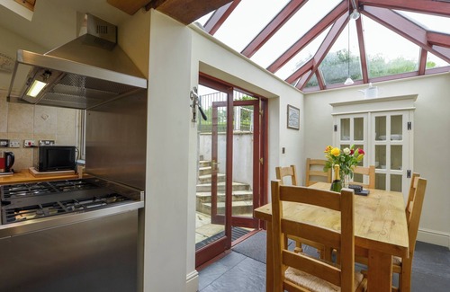 Buckland Monachorum Cottage | 11 THE VILLAGE, family friendly, country holiday cottage in Yelverton