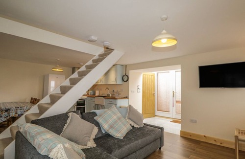 Banff Cottage | 11 VILLAGE, pet friendly, character holiday cottage in Portsoy