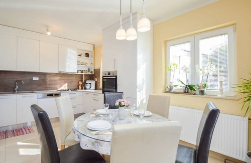 Tribunj Apartment | 110 m² Apartment ∙ 3 bedrooms ∙ 5 guests