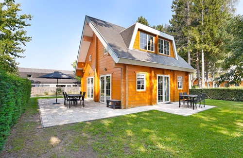 Zutendaal House | 110 m² Bungalow ∙ 2 bedrooms ∙ 4 guests