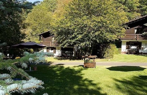 Schoenecken Ski Chalet | 110 m² Chalet ∙ 3 bedrooms ∙ 6 guests