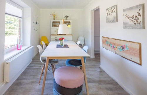 Husum House | 110 m² House ∙ 3 bedrooms ∙ 6 guests