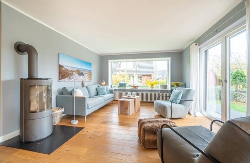 Nieblum House | 110 m² House ∙ 3 bedrooms ∙ 5 guests