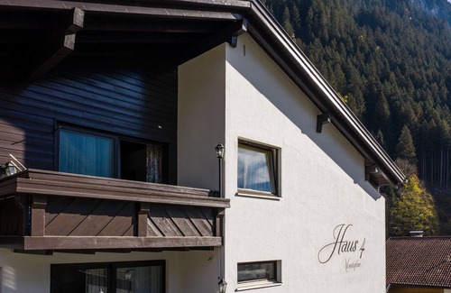 Gaschurn Apartment | 1105 Veilchen