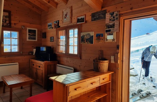 Hirmentaz Ski Chalet | 110m2 chalet, all comforts, in the heart of the mountain pasture.