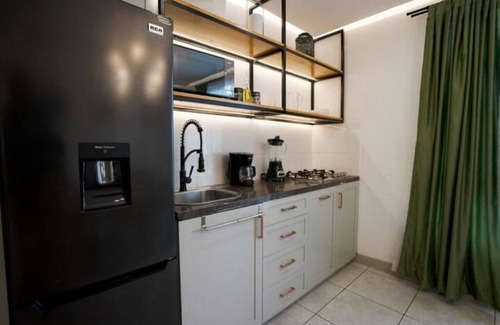 Urdesa Apartment | 111 - Consulate USA Parking Prague Apts 5 pax