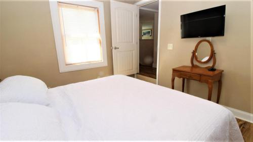 West Cape May House | 111 Leaming Ave