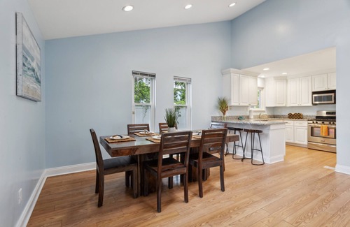 Northeast Virginia Beach Condo | 111 Oasis Virginia Beach Pet Friendly