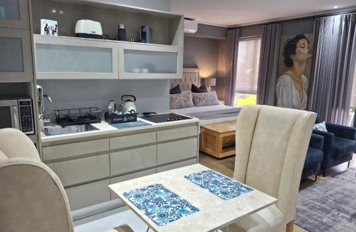 Knysna Central Apartment | 112 Luxury Studio at The Gallery