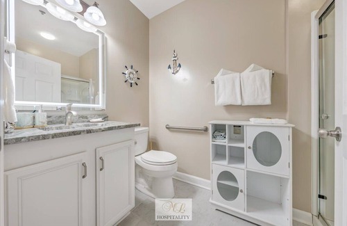 Smith Mountain Lake Apartment | #112 Pointe - 1 Bedroom Lakefront Condo at Mariners SML