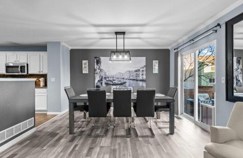 Brighton House | 1130 Mockingbird St