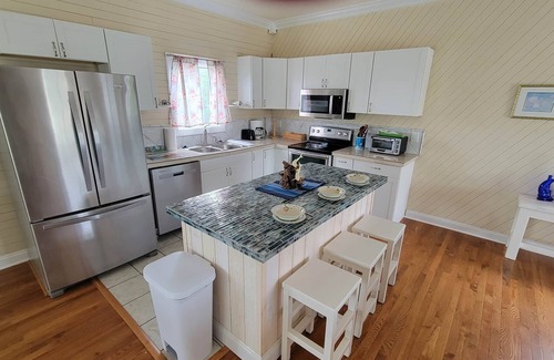 Tuckahoe House | 114 Sandbar, Oceanside, Pool, Private Beach Access