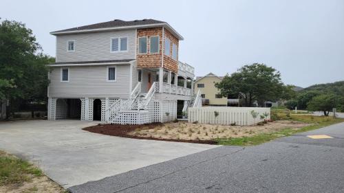 Tuckahoe House | 114 Sandbar, Private Pool, Short Walk to Beach