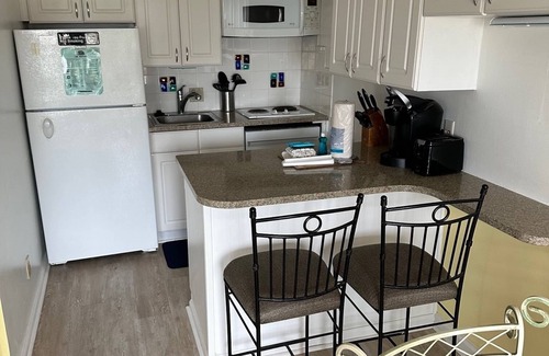 North Forest Beach Villa | 115 Breakers by 'hiltonheadscrentals': Great Spring/Summer dates are Available