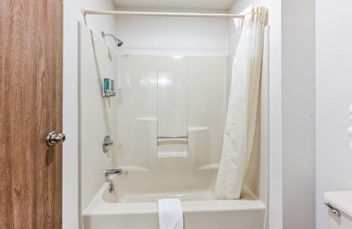 Boulder Junction Apartment | 115 Two Queen Room with Woodland View studio