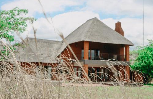 Leeupoort House | 119 Zebula