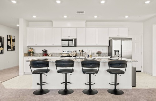 Riverside House | 11Beds/New/6BD/4BD/Spacious