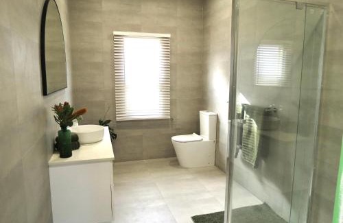 South Launceston House | 11Eardley - 2bedroom house - Free parking - 3 minutes from CBD