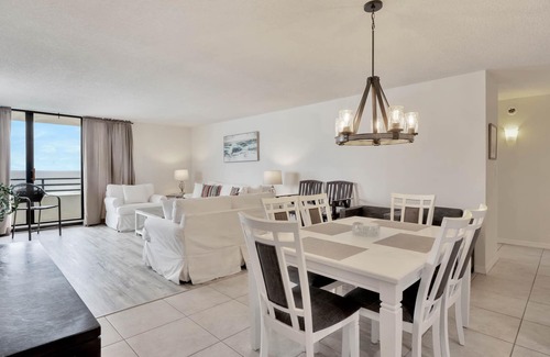 Seabreeze Park Condo | 11th Flr. Oceanfront 2/2 Dream