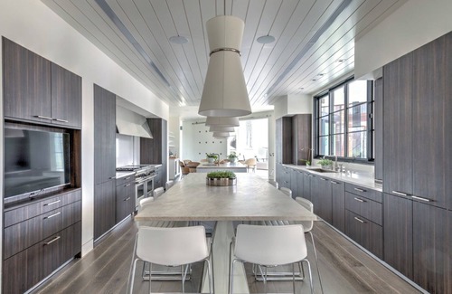 Water Mill House | 12,000 sq ft of Luxury, Modern Design, Full Gym, Indoor and Outdoor Dining.