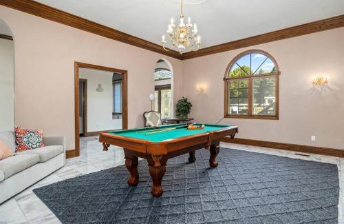 Medina House | 12,700 sf 8 Room Mansion on 18 acres