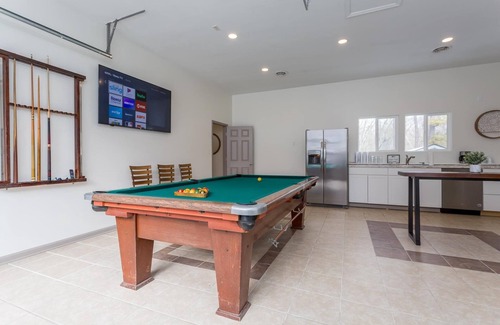 Shenandoah House | 12 Bedroom Waterfront Cabins Pool Theater Game Room