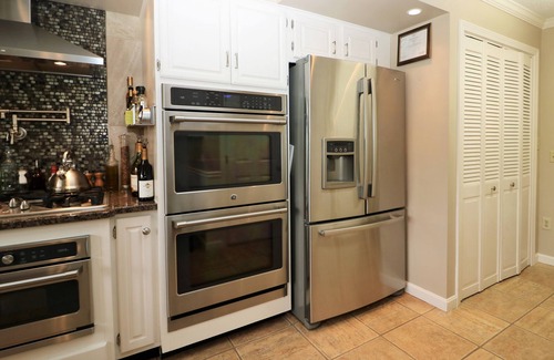 Bowman House | 12 BR/13.5 BA Inn w/Views of White Mountains & Heated Pool