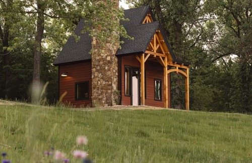 Laura House | #12 Deer Lodge