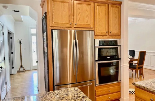 Wake Forest House | 12 guest, family &dog friendly home on ½ acre in Wake Forest, NC