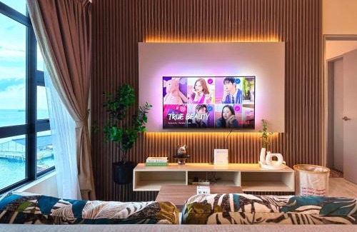 Downtown Kota Kinabalu Apartment | #12 Jesselton Quay City Pads Seaview by Zeluxo