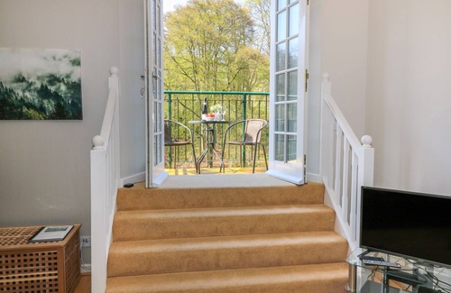 Murthly Cottage | 12 KEATHBANK COURT, family friendly in Blairgowrie