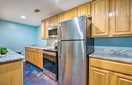 Candler-McAfee Apartment | 12 Mi to Atlanta Arenas & Attractions: Decatur Apt
